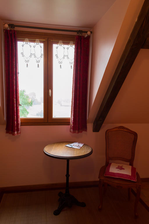 Chambres D'Hotes Sur La Courtine De Coucy Exterior photo